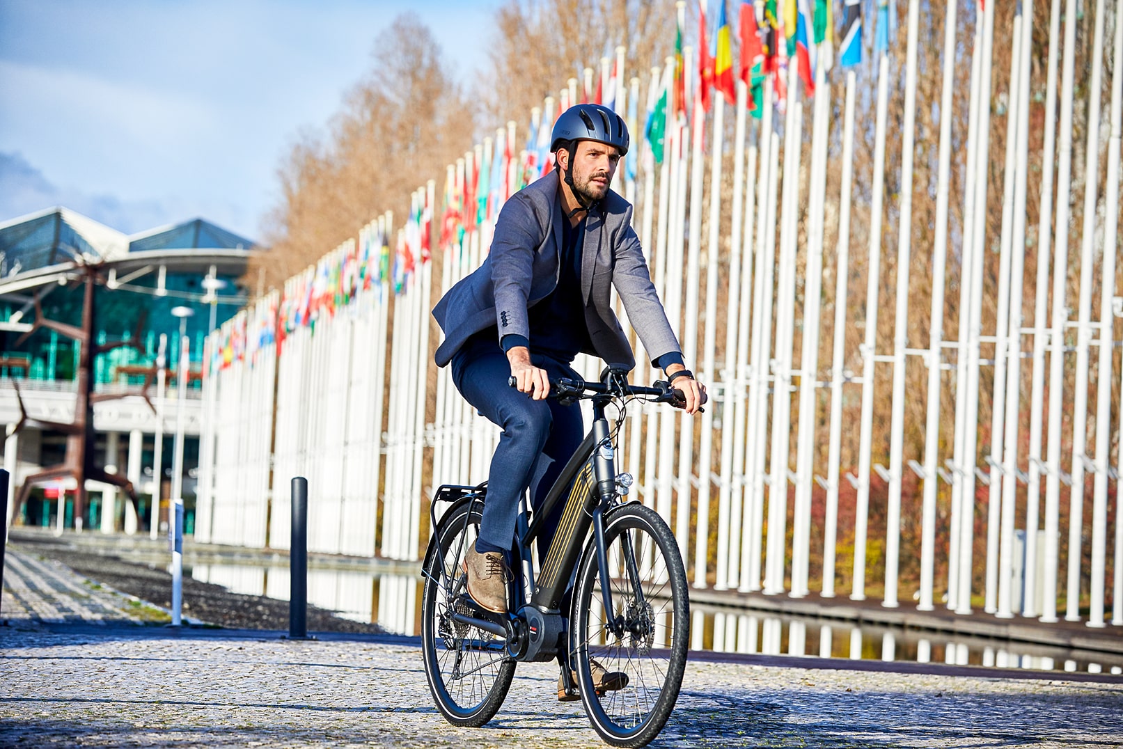 Mand på cykel